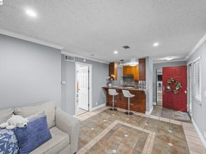 29627 Desert Oak Ct 26, Hayward CA 94544