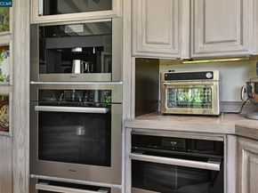 490 St Marys Rd, Lafayette CA 94549