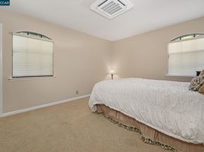 490 St Marys Rd, Lafayette CA 94549