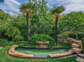 490 St Marys Rd, Lafayette CA 94549