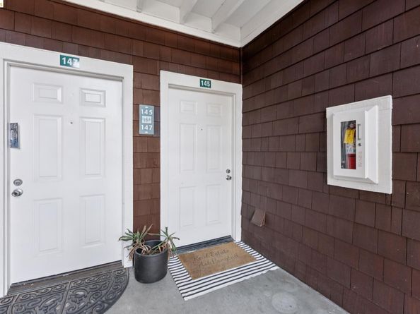 145 Bayside Ct, Richmond CA 94804