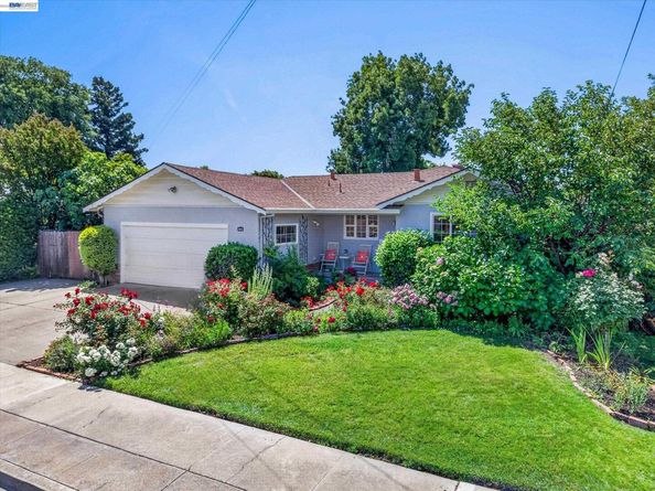 4056 Nevis St, Pleasanton CA 94566