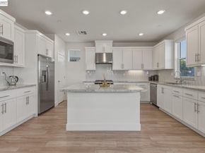 9274 Enterprise Dr, Newark CA 94560