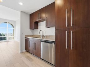1375 Lick AVE APT 1026, San Jose CA 95110