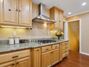 85 Edgemont Way, Oakland CA 94605