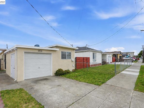 2858 17th St, San Pablo CA 94806