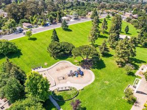 2294 D St, Hayward CA 94541