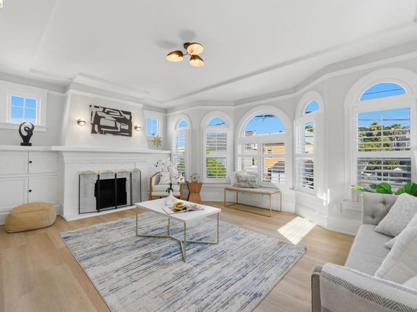 1118 Newhall St, San Francisco CA 94124
