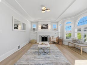 1118 Newhall St, San Francisco CA 94124