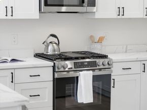 1118 Newhall St, San Francisco CA 94124