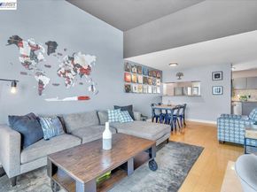 7 Embarcadero 312, Oakland CA 94607