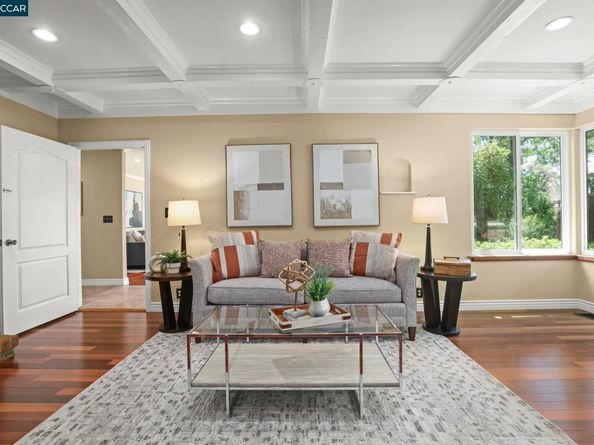 205 Summit Rd, Walnut Creek CA 94598