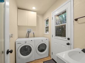 205 Summit Rd, Walnut Creek CA 94598