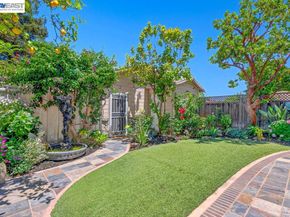3249 Greenwood Dr, Fremont CA 94536