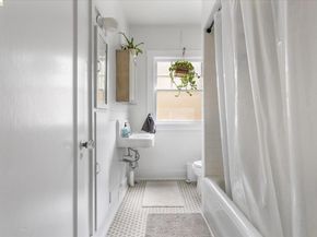 647 Beacon St, Oakland CA 94610