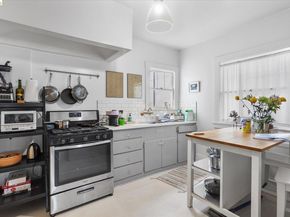 647 Beacon St, Oakland CA 94610