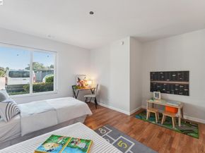 1034 Trellis Ln, Alameda CA 94502