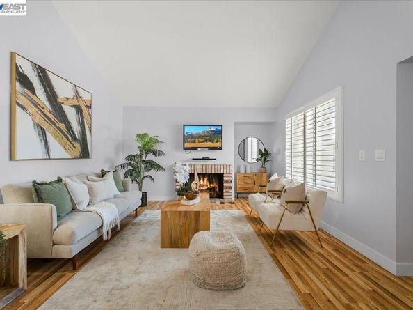 2421 Corriea Way, Fremont CA 94539