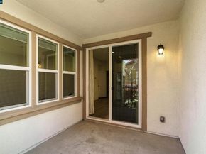 1555 Glenn St, Hayward CA 94545
