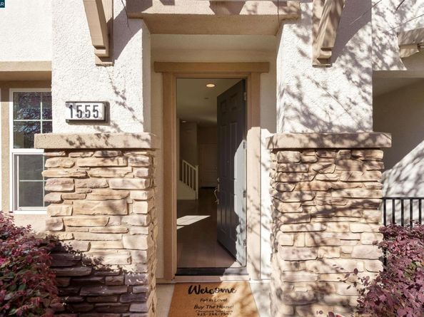 1555 Glenn St, Hayward CA 94545