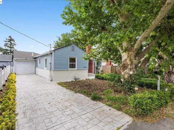 2930 Knoll Dr, Concord CA 94520