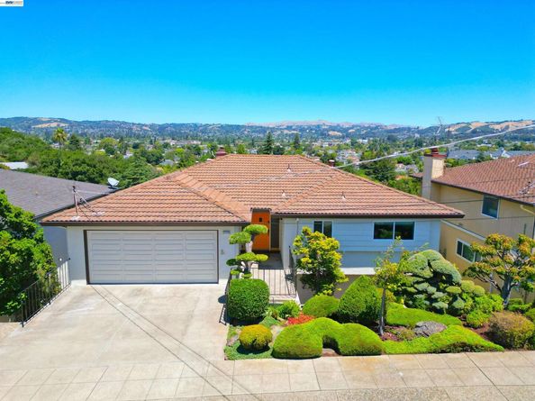21714 Shadyspring Rd, Castro Valley CA 94546