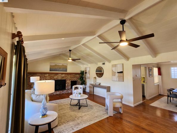 22590 Norwood Dr, Hayward CA 94541
