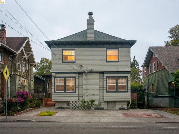357 Alcatraz Ave, Oakland CA 94618