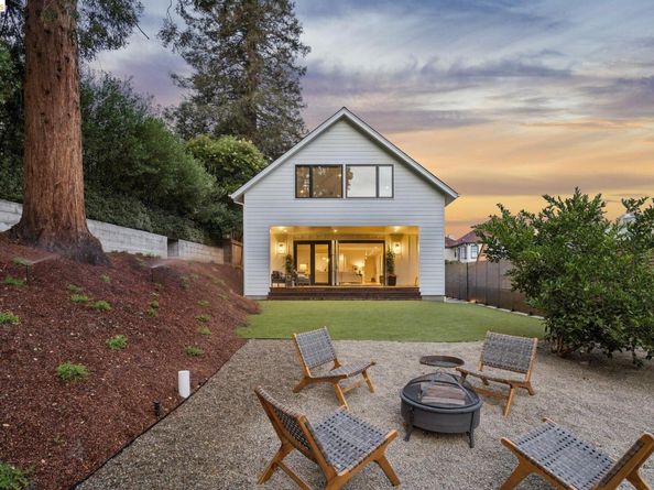 915 Grosvenor Place, Oakland CA 94610