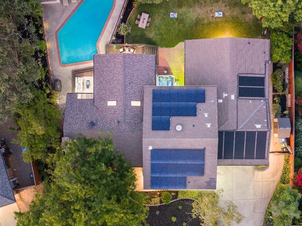 1235 Larch Ave, Moraga CA 94556