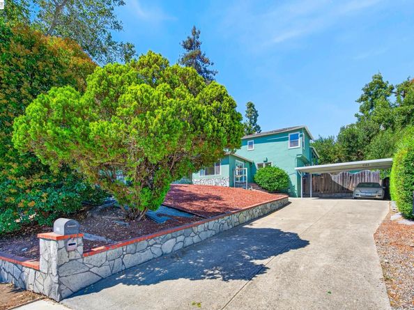8382 Golf Links Rd, Oakland CA 94605