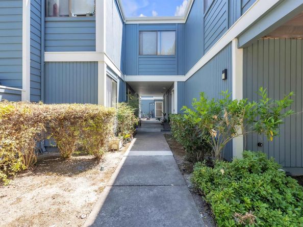 403 Olympus 7, Hercules CA 94547