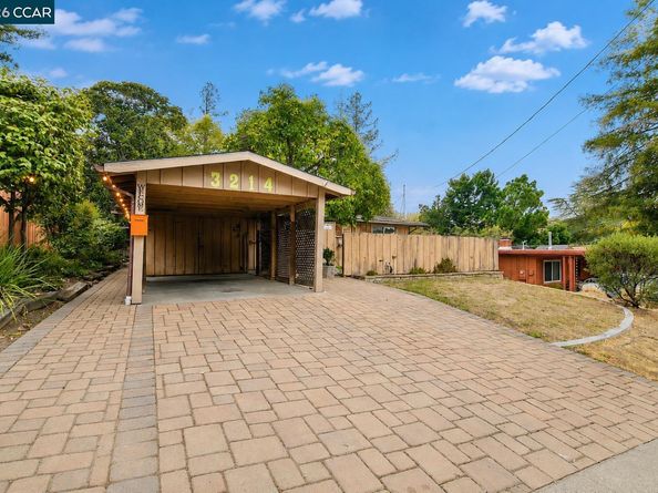 3214 Pine St., Martinez CA 94553