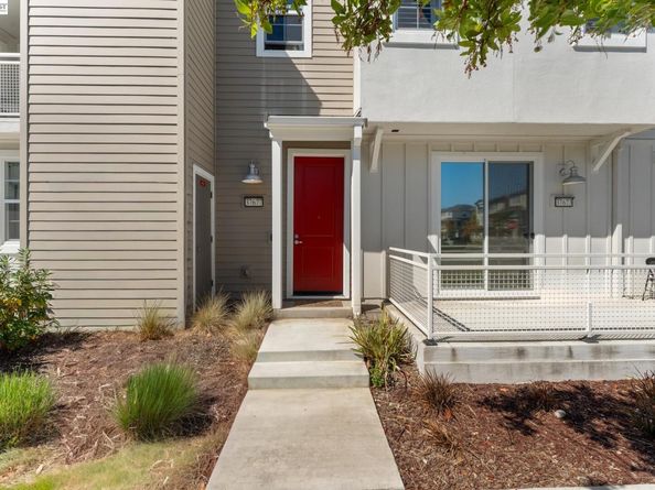 37677 Bay Breeze Street, Newark CA 94560