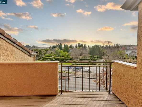 440 Bollinger Canyon Ln. 396, San Ramon CA 94582