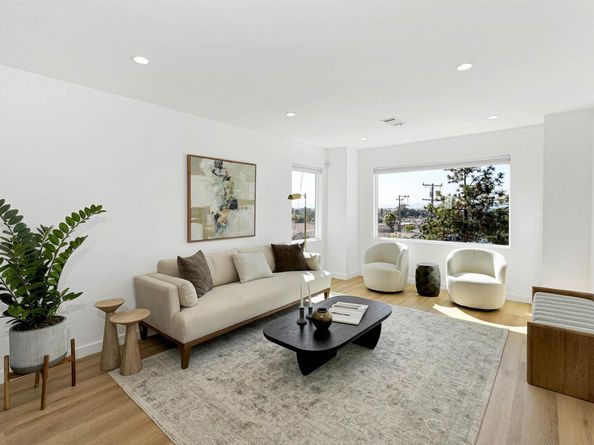 2922 Parker Ave, Oakland CA 94605