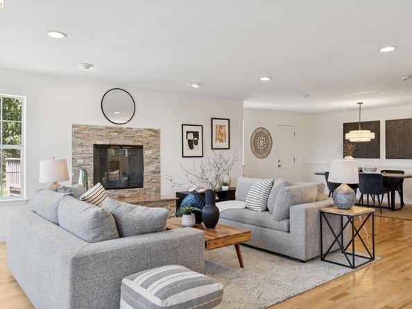 2170 Arrowhead Dr, Oakland CA 94611