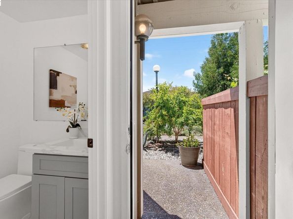 112 Mission Dr, Pleasanton CA 94566