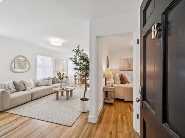 323 63rd Street B, Oakland CA 94618