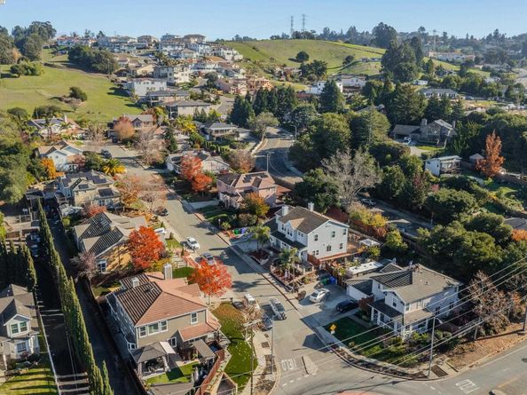 3109 Vista Ln, Hayward CA 94541