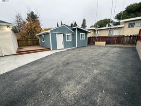 17028 Santa Fe St, Hayward CA 94541