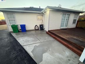 17028 Santa Fe St, Hayward CA 94541