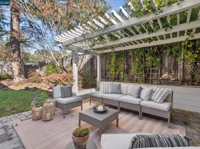 104 Van Ripper Ln, Orinda CA 94563