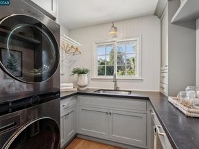 104 Van Ripper Ln, Orinda CA 94563