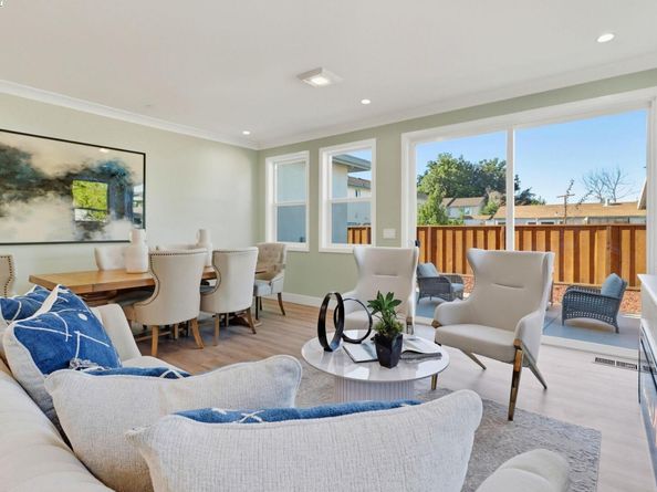492-494 Sunset Blvd, Hayward CA 94541