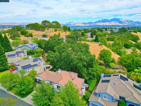 1239 Sunrise Ridge Dr, Lafayette CA 94549
