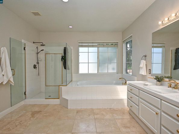 1239 Sunrise Ridge Dr, Lafayette CA 94549