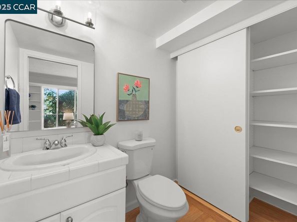 1256 Skycrest Dr 6, Walnut Creek CA 94595