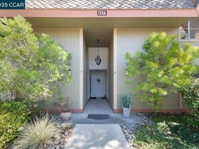 1256 Skycrest Dr 6, Walnut Creek CA 94595