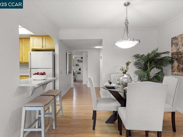 1256 Skycrest Dr 6, Walnut Creek CA 94595
